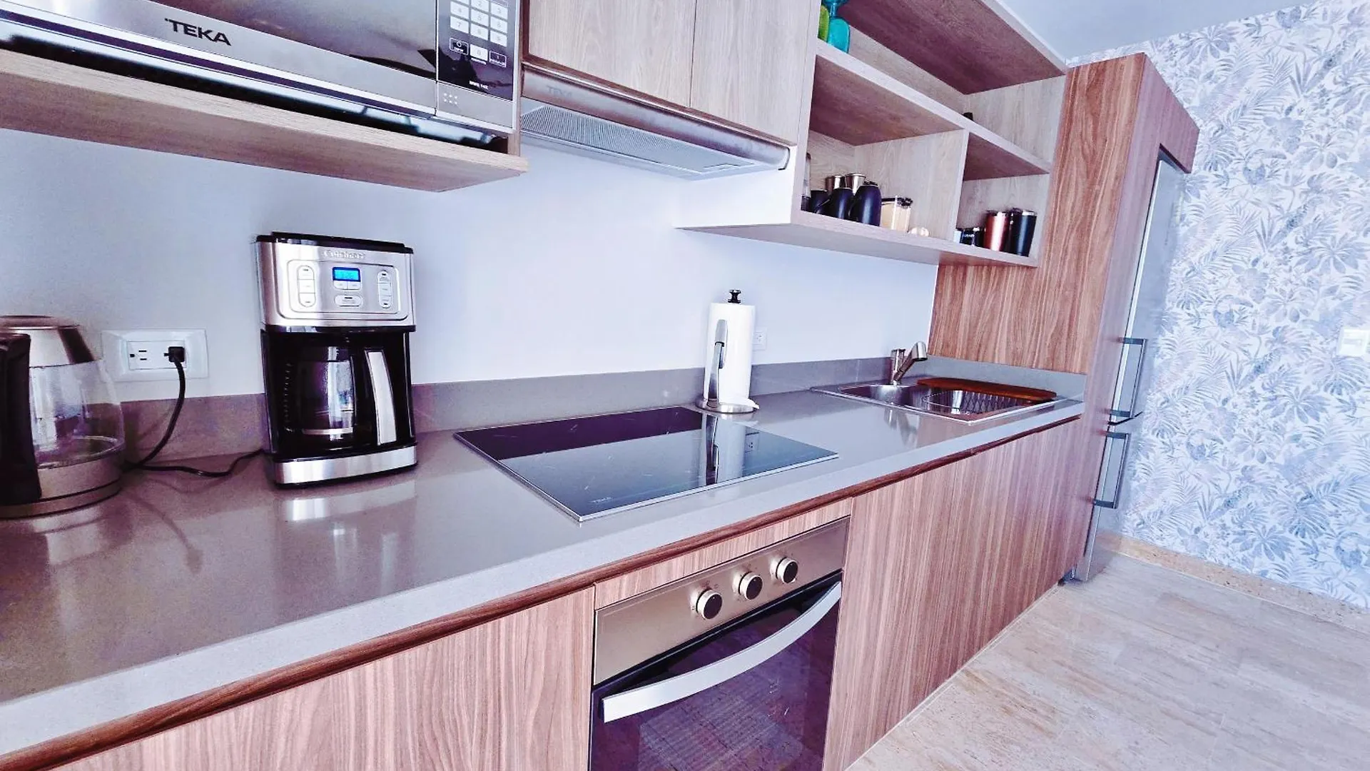 Apartment 1 Bedroom With King Bed And Balcony With Amenities View Tulum